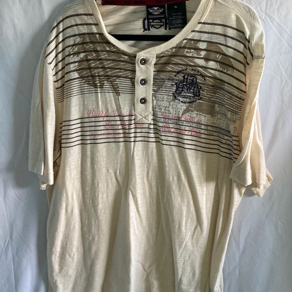 Harley Davidson V-Twin 3 button pullover.